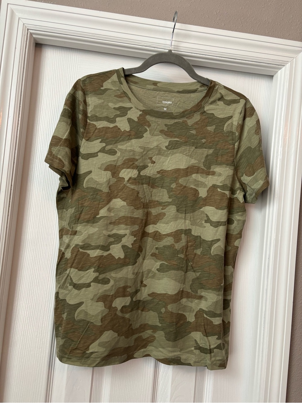 Sonoma Men's Short-Sleeve Camo Tee in Olive and Brown